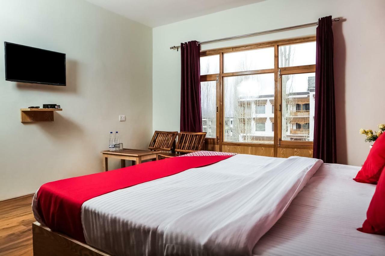 Oyo 37004 City Heart Guest House Leh Exterior foto